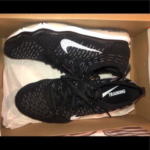 (BRAND NEW) W AIR ZOOM FEARLESS FLYKNIT
